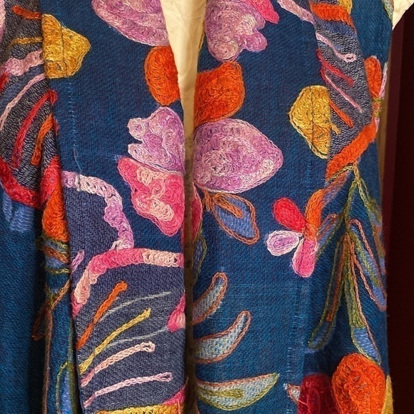 Soft Surroundings | Floral Embroidered Frayed Fringe Vest Cardigan Sweater S/M - Picture 6 of 14